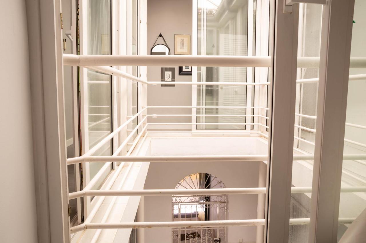 Behouse Santa Cruz Siviglia